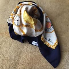 Nina Ricci スカーフ☆どこから見てもニナリッチ✨のサムネイル