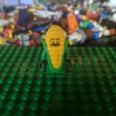 レゴ　フィグ　とうもろこし男のサムネイル