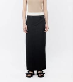 新品タグ付き】Gajess / Taylor Pencil Skirt - メルカリ
