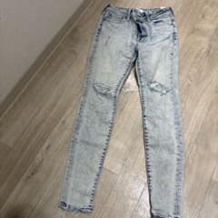AZUL BY MOUSSY ライトブルースキニージーンズ　Mのサムネイル