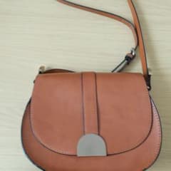 ZARA ショルダーバッグのサムネイル