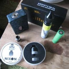 早い者勝ち。すぐに始められるVAPEセット！のサムネイル