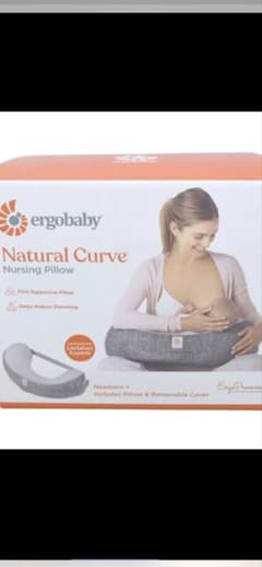 ergobaby Natural Curve Nursing Pillowのサムネイル
