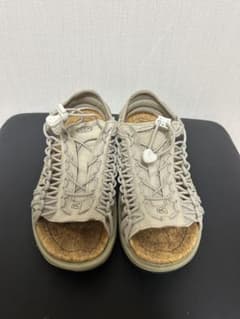 KEEN UNEEK サンダル ベージュのサムネイル