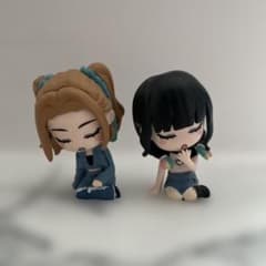 LE SSERAFIM ユンジン チェウォン ガチャガチャ 2個セットのサムネイル
