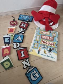 新品】Dr. Seuss 絵本とパーティーグッズセット - メルカリ