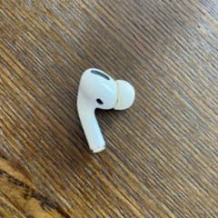 ジャンク】AirPods Pro 第1世代 左耳 A2084ザー音あり - メルカリ