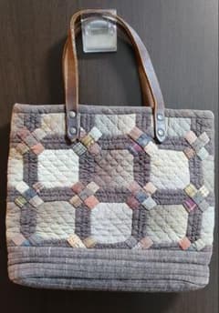 ハンドメイド　パッチワーク　底板付　茶色　秋色のサムネイル