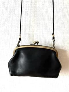 レザー がま口 ショルダーバッグ ブラック　本革のサムネイル