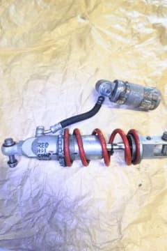 1992年RS125R 用リヤサス - メルカリ
