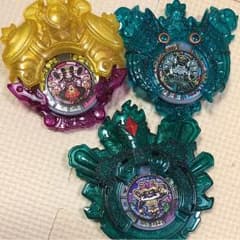 妖怪ウォッチ 秘宝妖怪エンブレムのサムネイル