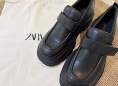 ZARA ザラ プラットフォームローファー 39サイズ ブラック 25.3cmのサムネイル