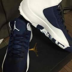 【2016秋冬限定モデル】NIKE JORDAN(ジョーダン) バッシュのサムネイル