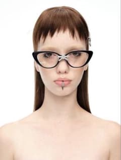 SHUSHUTONG x YVMIN リボンメガネ - メルカリ