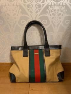GUCCI バッグ　鞄のサムネイル
