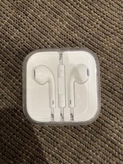 iPhone イヤホン　純正品のサムネイル