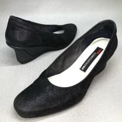 万能選手❤️】コンポジションナイン23㌢ウェッジヒールパンプス