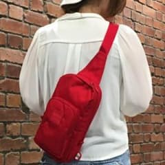 YAKPAK ボディバッグのサムネイル