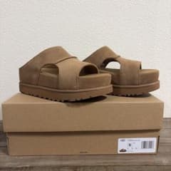 UGG W GOLDENGLOW CUTOUT SLIDE サンダル - メルカリ