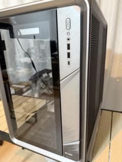 Jonsbo BO400ケース 360水冷 1050w電源 Jonsbo BO400ケース 360水冷 1050w電源 - メルカリ