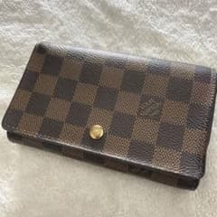 Louis Vuitton ダミエ 二つ折り財布のサムネイル