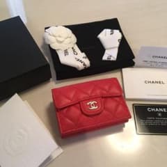 【未使用】CHANEL❤︎キャビアスキンスモールウォレットのサムネイル