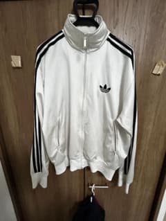 adidasアディダストラックジャケットのサムネイル