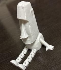 モアイ像のオブジェ　足関節が自由自在でスタイルが可愛い