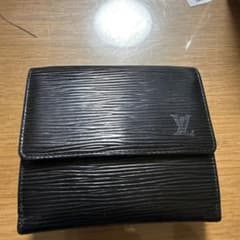 Louis Vuitton エピレザー 二つ折り財布 黒のサムネイル