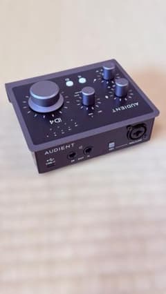 L*m様 AUDIENT iD4mkII オーディオインターフェイス 本体のサムネイル
