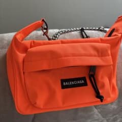 BALENCIAGA ボディバッグ オレンジ - メルカリ