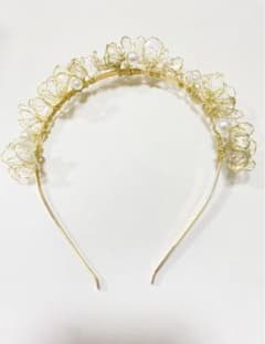 ブライダルアクセサリー　アメリカンフラワー　ヘッドドレス　カチューシャ　結婚式のサムネイル
