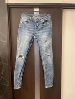 ZARA ダメージデニムパンツのサムネイル