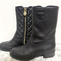 美品 シャネル マトラッセ ココマークサイド ジップミドルブーツ黒24~24.5 美品 シャネル マトラッセ ココマークサイド ジップミドルブーツ黒24