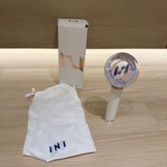 INI OFFICIAL LIGHT STICK ペンライト Ver.1のサムネイル