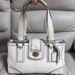 COACH 11330 Tote Bag White Turn Lock Y2K - メルカリ