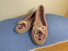 MINNETONKA モカシン ビーズ フリンジ ピンクのサムネイル