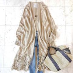 美品 ビアズリー リネン 裾レース ロングカーディガン ベージュ ゆったり 美品 ビアズリー リネン 裾レース ロングカーディガン ベージュ