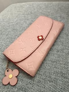 ルイヴィトン　ポルトフォイユ・エミリー　限定カラー　pinkのサムネイル