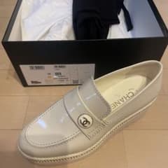 週末最終セール25日まで　Chanel シャネル　靴　ローファー　サンダルのサムネイル