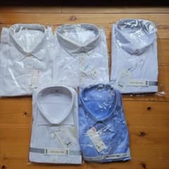 ユニクロ 4XL 5点セット　長袖　半袖混在　ワイシャツ　ポロシャツなどのサムネイル