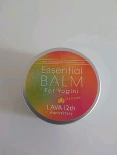 【新品未開封】限定品LAVA エッセンシャルバームのサムネイル
