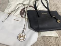 MICHAEL KORS ブラック トートバッグのサムネイル