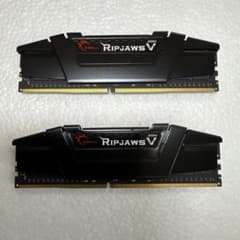 G.SKILL Ripjaws V DDR4 メモリー　32G×2 中古のサムネイル