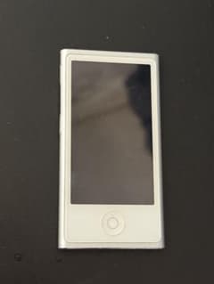 美品！iPod nano 第7世代 16GBのサムネイル