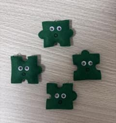 フェルトハンドメイドパズル型お守りのサムネイル