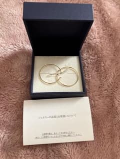 Mom様Vendome Aoyamaピアスのサムネイル