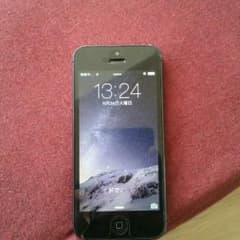 SoftBank　Iphone5 64g　充電コード付のサムネイル