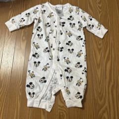 H&M ミッキー＆プルート 長袖ロンパース カバーオールのサムネイル