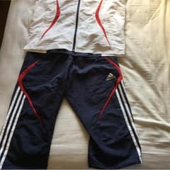 アディダス  ウィンドブレーカーのサムネイル